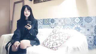 【赵总寻花】很多探花主播约过的骚货小天沙发上刷锅