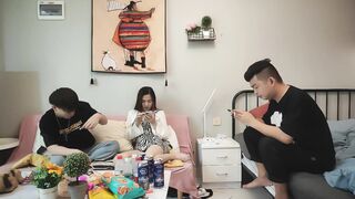 嫩妹，嫩妹，3000外围女神场，清纯校园风，甜美乖巧身姿曼妙，超清画质收藏版