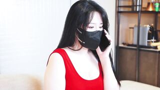 大奶人妻 身材丰满 鲍鱼超嫩 老公长期不在家寂寞空虚 醉醺醺被小哥趁虚而入 无套输出射了一奶子，4K原版