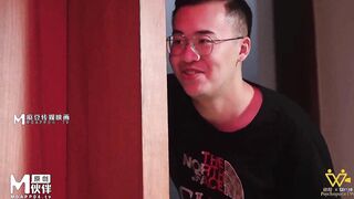 【色控PH-132】【舞动色气肉臀・情欲高涨的高冷表姐・用肉穴夹着肉棒舞动】麻豆代理，高清1080P原版首发【PH-132】