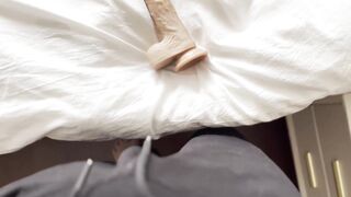 偷情极品人妻-淫荡人妻自摸后被操逼