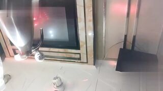 重庆真实商务KTV偷拍 帝王选妃场面 一排美女任意君挑选 不是包厢里不能搞 而是你的小费不够高！