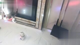 重庆真实商务KTV偷拍 帝王选妃场面 一排美女任意君挑选 不是包厢里不能搞 而是你的小费不够高！