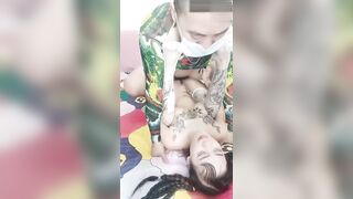 【父女】哈尔冰漂亮精神妹和干爹乱伦竟然还被打