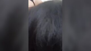 真实乱伦 老婆不在家，带小姨子外出旅游，顺便趁机将她给拿下了。