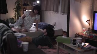 HMN-752 [中文字幕] 捡到离家出走的少女一间房合法共同生活SEX我拒绝被她触碰结果这个离家出走的女孩变得越来越放荡--東條なつ