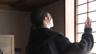 SNOS-255 [无码中文字幕] 因暴雨天气和优秀女上司一起躲进小屋 被浸湿的肉体让人欲火焚身 本能驱使下贪欢到天亮 七森莉莉