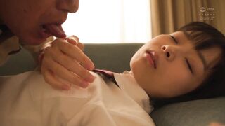 CAWD-333 [中文字幕] 新繼父的目標是女學生的我… 母親再婚對象竟是噁心到讓人想吐的偷拍魔 日向夏