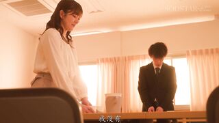 START-599 [中文字幕] 我一个小时后就结束与其去情侣酒店，不如每周去一次卡拉OK。这位肉食妈妈打电话给她儿子的年轻老师不用唱歌就能释放自己的性欲她以女牛仔式跨坐在他身上每次抽插她淫荡的汁液都会泛起白色的泡沫 - 青空光