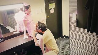 [糖心Vlog] 【淫娃欲姐】极品淫娃和男友在酒店打扑克，情趣护士装太有情调了，娴熟吃鸡吸干阳气，每一声淫叫都有种要射的冲动