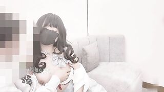 [糖心Vlog] 【淫娃萝莉】极品淫娃网红美少女【铃木君】学生会长欢迎仪式，嫩穴迎击蜜汁白浆，无毛嫩鲍被干湿透