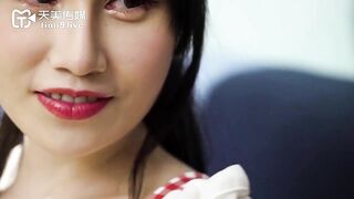 【天美传媒】徐夜夜【巨乳小姨子淫荡色诱】新春第一炮直接献给她，高清720P原版首发【TMW014】