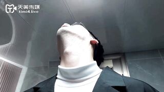 【天美传媒】李思思【不穿内衣的大学生】青春大学生在家没有穿内衣被快递小哥强干，高清720P原版首发【TM0155】