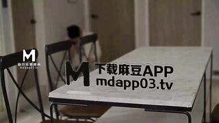 【麻豆传媒】徐蕾-蜜苏【争风吃醋3P姐妹丼】家庭乱伦系列之表姐来访的诱惑相奸，高清720P原版首发【MD0195】