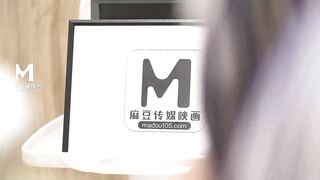 【麻豆传媒】豪乳蛇姬凌薇【骚气女护士】猥亵病患的淫欲诊疗，高清720P原版首发【MD0202】