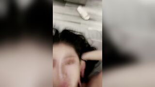 冷艳颜值女神被炮友各种操【中篇】近距离特写舔蛋，爸爸用大JB插我，淫语骚话娇喘不断，对着镜头进进出出猛操